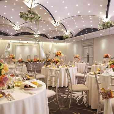 ホテル阪急インターナショナル ふたりの感性がいきる会場で、ここでしかない時間を過ごせる