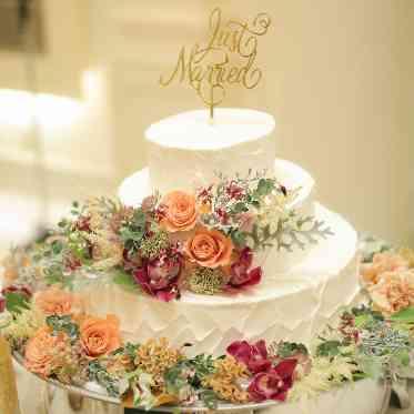 ウェディングケーキ