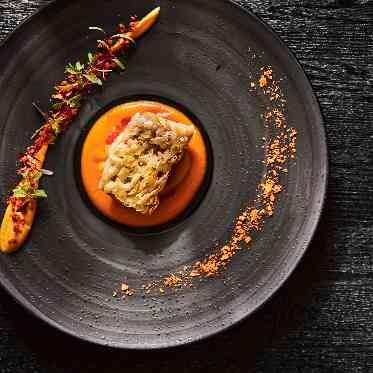 アルカーサル高崎 厳選された食材で見た目も美しい料理。最高のおもてなしを