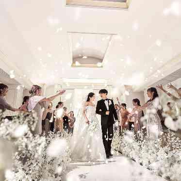 GRAN SUITE(グラン スイート)/FIVESTAR WEDDING 挙式後のフラワーシャワーはチャペル内でも映える
