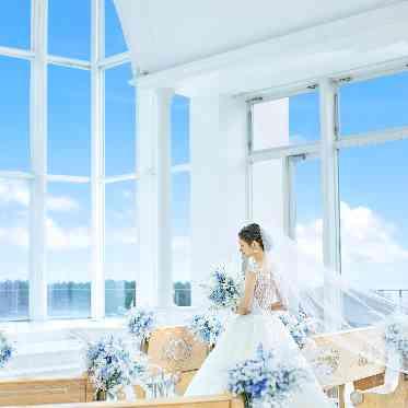 アートグレイス ウエディングコースト 東京ベイ 自然光が差し込むからこそ花嫁様の肌やドレス姿がより美しく魅せてくれる