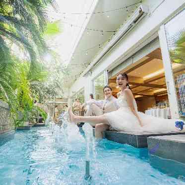 ラヴィール岡山 まるでリゾート。心まで弾むプールサイドの時間