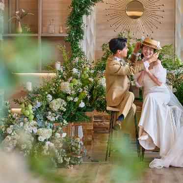 SARA おふたりの世界観を表現するメインステージ