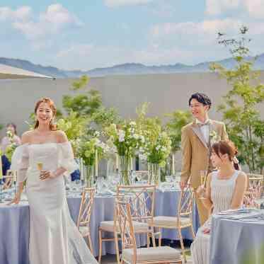 SARA あたたかな陽の下でのパーティーは全員がリラックスした空間に