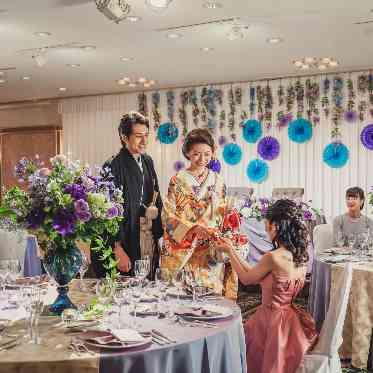 明るい大振袖で再入場