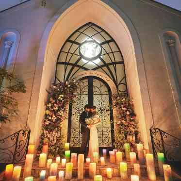 南青山ル・アンジェ教会 キャンドルの煌めきが美しいナイトウエディング