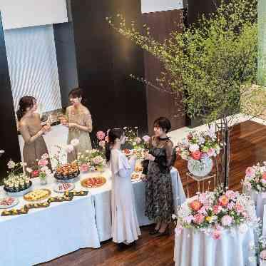 南青山ル・アンジェ教会 ウエルカムパーティで軽食を食べながら過ごす素敵なひと時をご提案