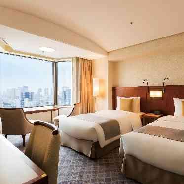 帝国ホテル 東京 おふたりには宿泊のプレゼントも。ゆったりとした部屋でパーティの余韻を楽しんで