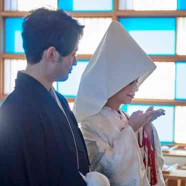 永遠の契りを結ぶ三献杯の式