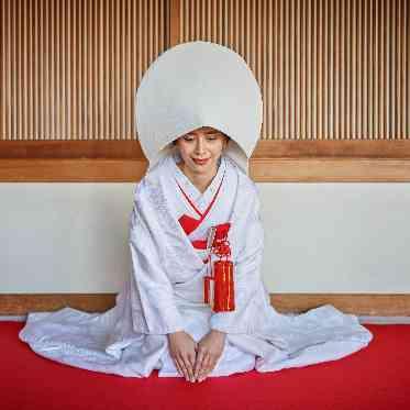 ホテルグランド東雲 美しい白無垢姿はゲスト全てを魅了いたします