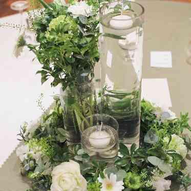 ホテルグランド東雲 ナチュラルバンケットに合う緑と水のコーディネート