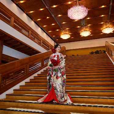 ホテルグランド東雲 大階段×和装