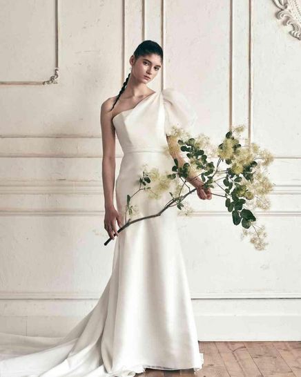 ラ･ルーナ　ピエーナ ドレス・衣装の写真1