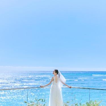 ザ・マカナチャペル/アールイズ・ウエディング まるで海に浮かぶような場所で贅沢なひと時を