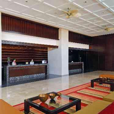 ホワイトアロウチャペル/アールイズ・ウエディング シェラトン・ラグーナ・グアム・リゾート