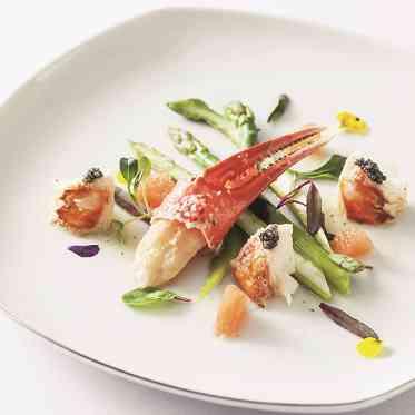 ホワイトアロウチャペル/アールイズ・ウエディング ロブスターとクラブ キャビアを添えて	