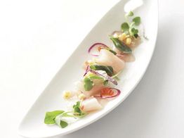 ホワイトアロウチャペル 料理の写真2