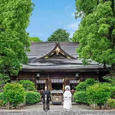 アクセス抜群の歴史神社