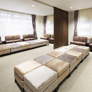 アルカンシエル南青山 広々とした落ち着いた空間の親族控室