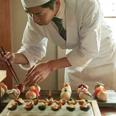 KOTOWA 鎌倉 鶴ヶ岡会館 細部までこだわり目で見ても愉しめる料理を