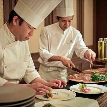 KOTOWA 鎌倉 鶴ヶ岡会館 ゲストの笑みが広がるおもてなしを