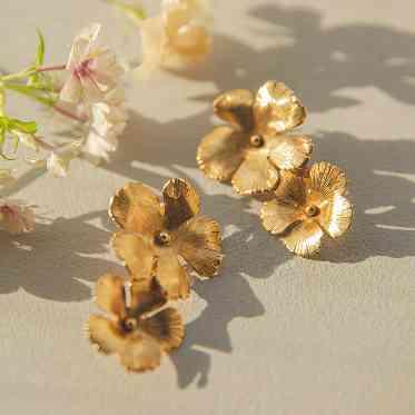 KOTOWA 鎌倉 鶴ヶ岡会館 新作ドレス入荷中<試着フェアも開催中(組数限定)>