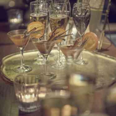 アルモニーソルーナ表参道/テイクアンドギヴ・ニーズウェディング ソムリエセレクトの32種のワインビュッフェが人気