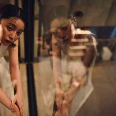 クッチーナ パージナ ナイトタイムの中庭