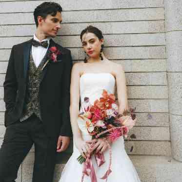 ロイヤル ハワイアン ウェディング / ワタベウェディング リゾートウェディングのための理想的な衣裳