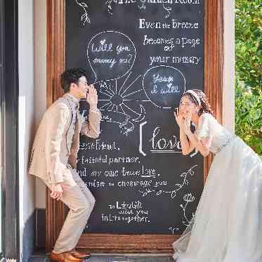 白の教会/アールイズ・ウエディング ガーデン