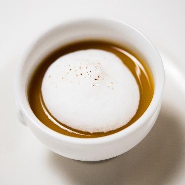 白の教会/アールイズ・ウエディング さつま芋のスープ ロングペッパーのアクセント