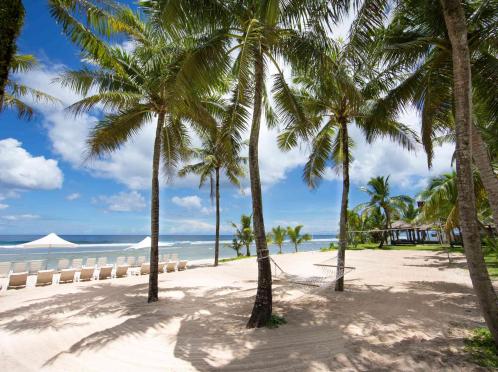 クリスタルチャペル/アールイズ・ウエディング ロビー・控室