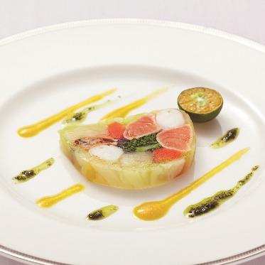 クリスタルチャペル/アールイズ・ウエディング シーフードテリーヌ マンゴーソース