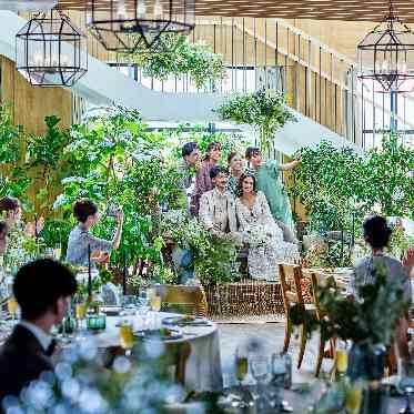 InStyle wedding KYOTO/テイクアンドギヴ・ニーズウェディング ゲストの笑顔が広がる空間