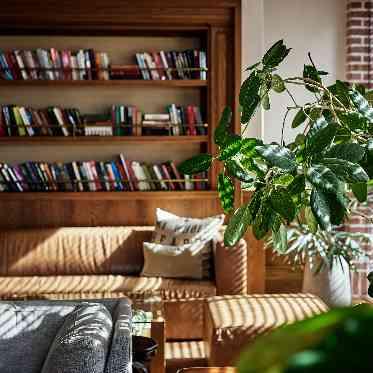 InStyle wedding KYOTO/テイクアンドギヴ・ニーズウェディング まるで別荘のようにリラックスできると花嫁から好評のロビーで素敵な時間を。