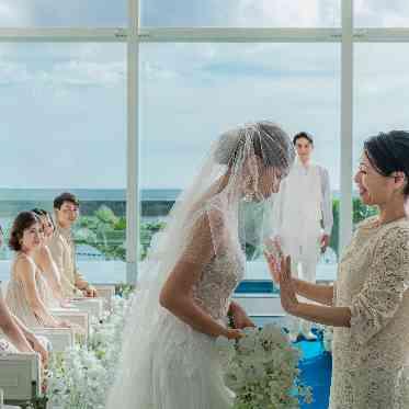 セントレジェンダOKINAWA(CENTLEGENDA OKINAWA) 母娘の絆が深まるベールダウン演出