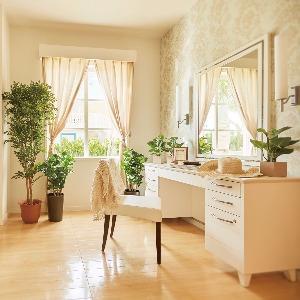 セントレジェンダOKINAWA(CENTLEGENDA OKINAWA) 広くてきれいなブライズルームでお支度を