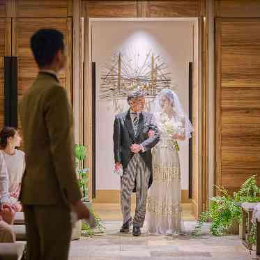 LOS ANGELES BALCONY(ロサンジェルス バルコニー) ゲストに近くで見守って頂ける暖かみを感じるアットホームな空間で感動の挙式が叶う