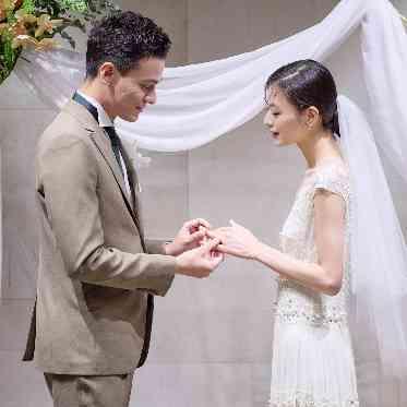 LOS ANGELES BALCONY(ロサンジェルス バルコニー) ゲストに近くで見守って頂ける暖かみを感じるアットホームな空間で感動の挙式が叶う