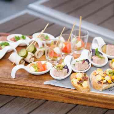 LOS ANGELES BALCONY(ロサンジェルス バルコニー) ビュッフェ