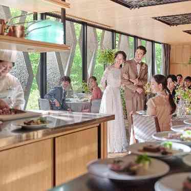 THE TENDER HOUSE(ザ テンダーハウス) ウォークインキッチンから出来たての料理でおもてなし