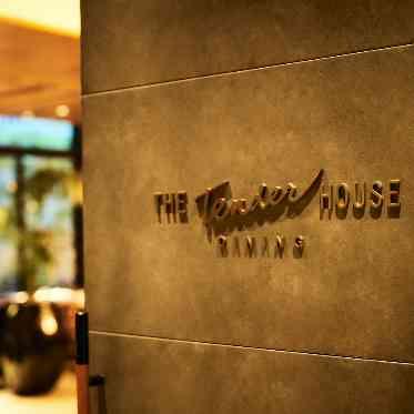 どこを切り取っても絵になる粋で洗練された空間で過ごすゲストとの語らいの時間