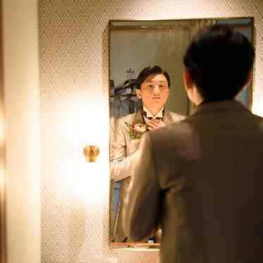 THE TENDER HOUSE(ザ テンダーハウス) 新郎もブライズルームでお仕度へ