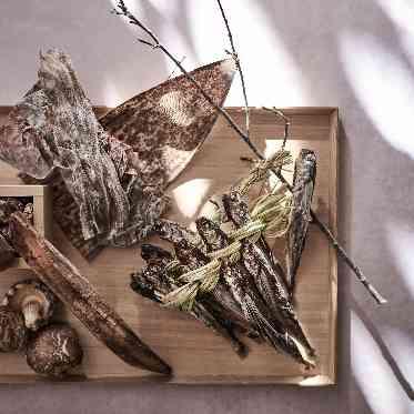 THE TENDER HOUSE(ザ テンダーハウス) 全ての料理に「一寸の和」が使用されたこだわりの数々。