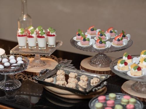 IRIS WATER TERRACE AYAMEIKE 料理