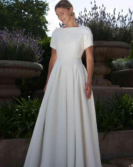 ザ・ヒルトップテラス奈良 ドレス・衣装の写真1