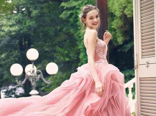 ChezKOBE(レストラン シェ・コーベ) ドレス・衣装