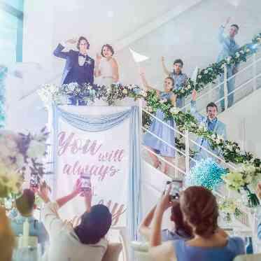 LUMIVEIL TOKYO(ルミヴェール東京) 階段からのサプライズ入場にはゲストも感動