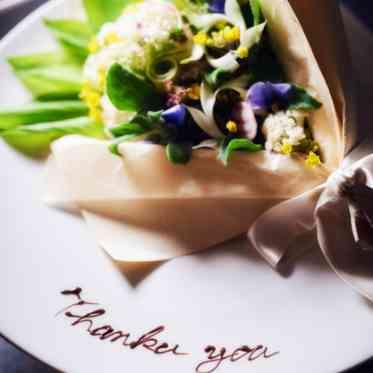 LUMIVEIL TOKYO(ルミヴェール東京) 感謝とよろしくの気持ちを込めたメッセージプレートのご用意も可能