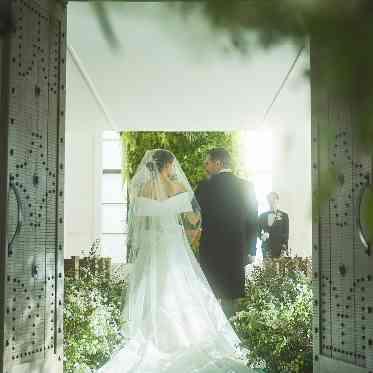 パラッツォ ドゥカーレ 麻布 大切な人に見守られながらバージンロードを進む瞬間